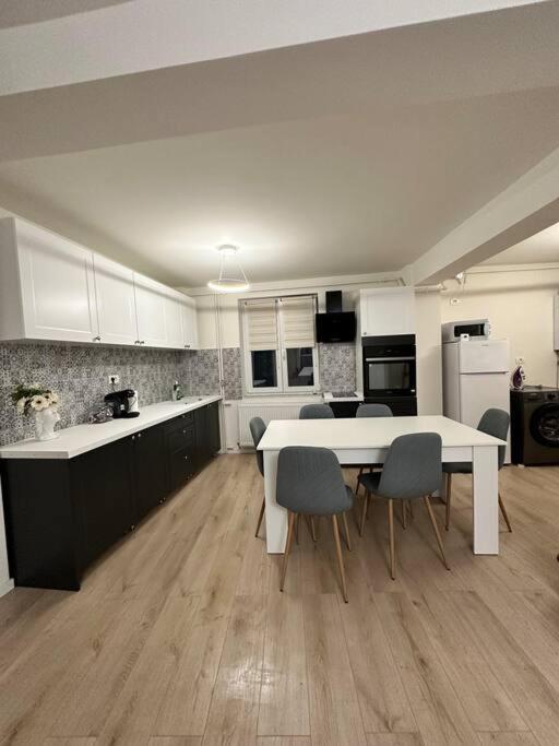 Ultracentral Luxury Apartament Temeşvar Dış mekan fotoğraf